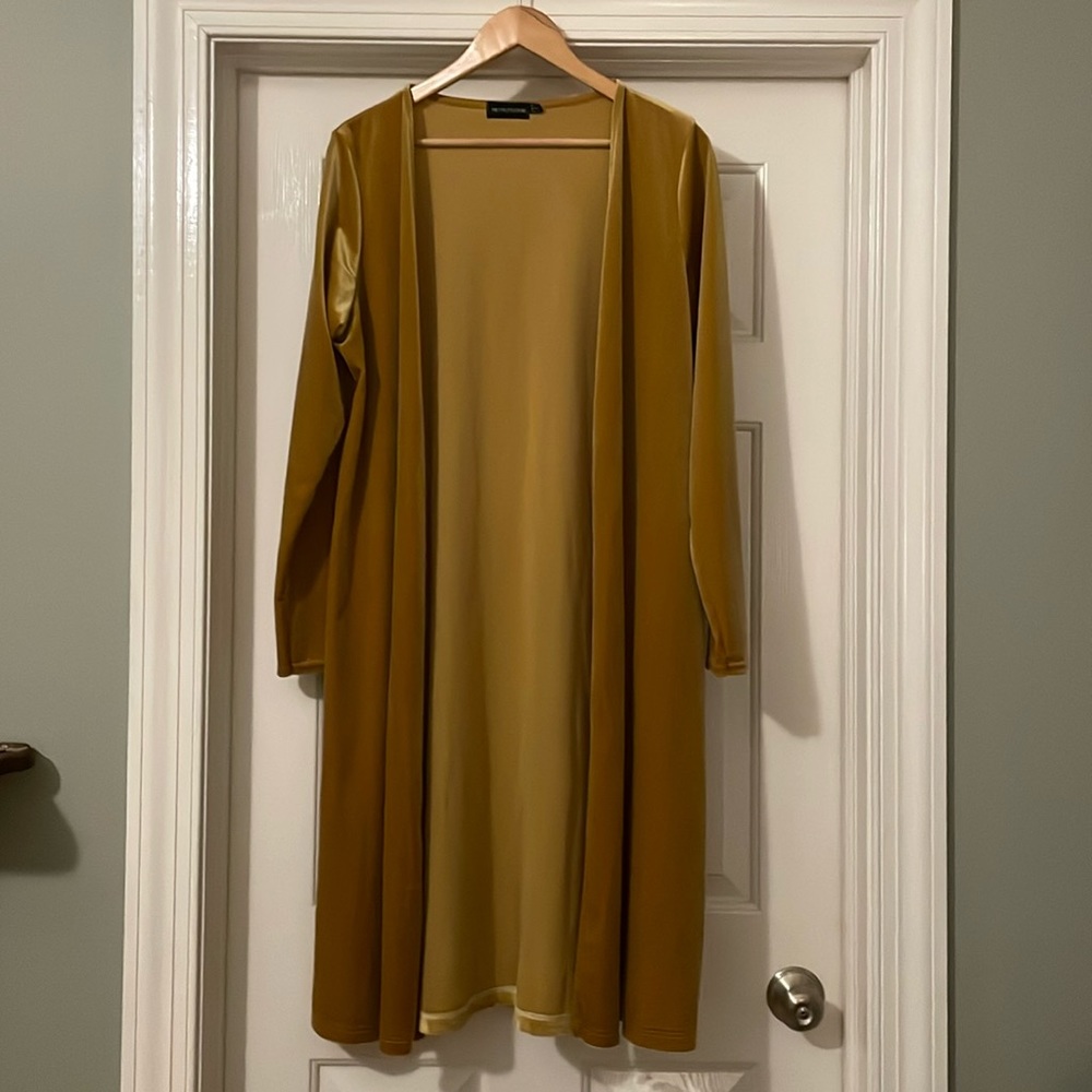 Mustard yellow velvet duster